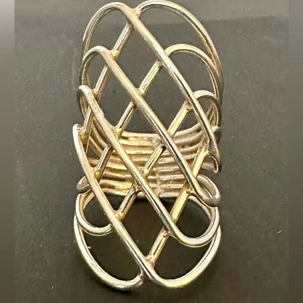 Silver wire geometric design ring